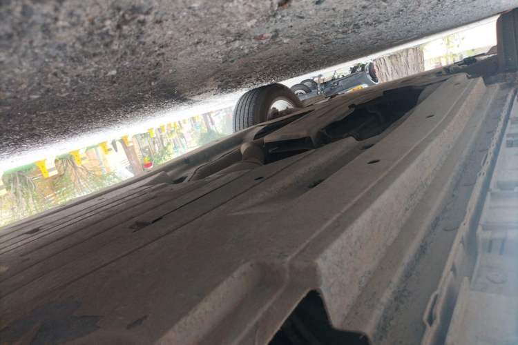 Used Land Rover Range Velar 2020 P250 Chassis Rear Left