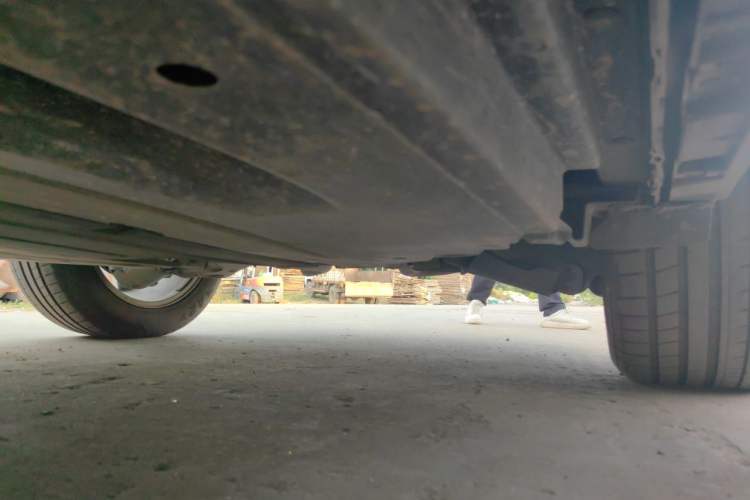 Used Land Rover Range Velar 2020 P250 Chassis Rear Left