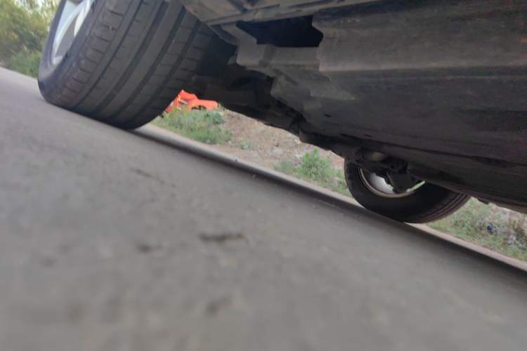 Used Land Rover Range Velar 2020 P250 Chassis Rear Right