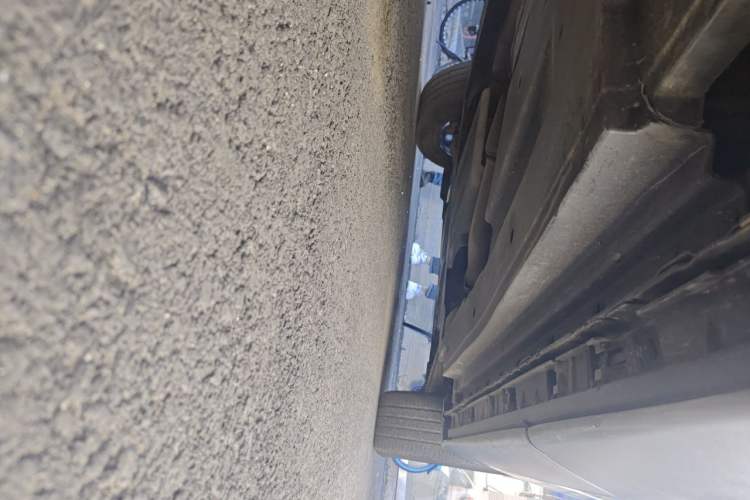 Used Land Rover Range Velar 2020 P250 Chassis Rear Right