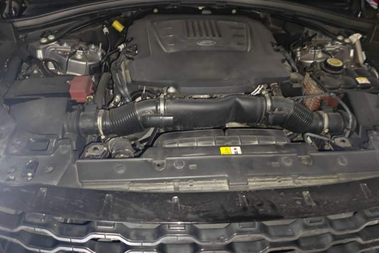 Used Land Rover Range Velar 2020 P340 R-DYNAMIC S Engine Bay