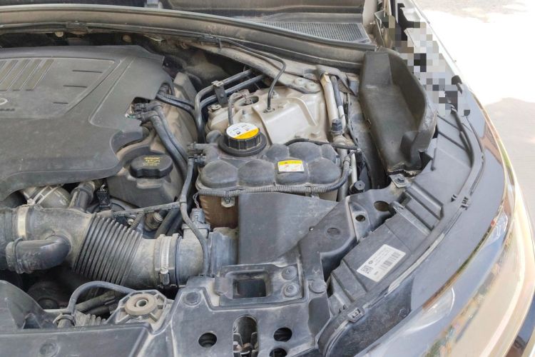 Used Land Rover Range Velar 2020 P340 R-DYNAMIC S Engine Bay Left
