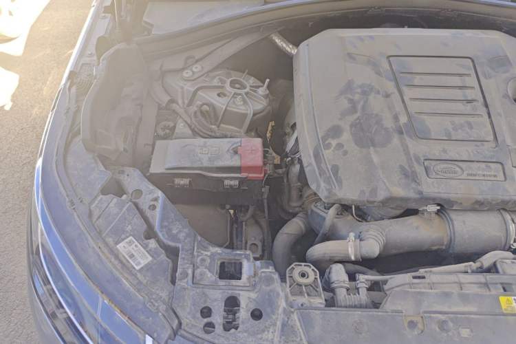 Used Land Rover Range Velar 2020 P250 Engine Bay Right