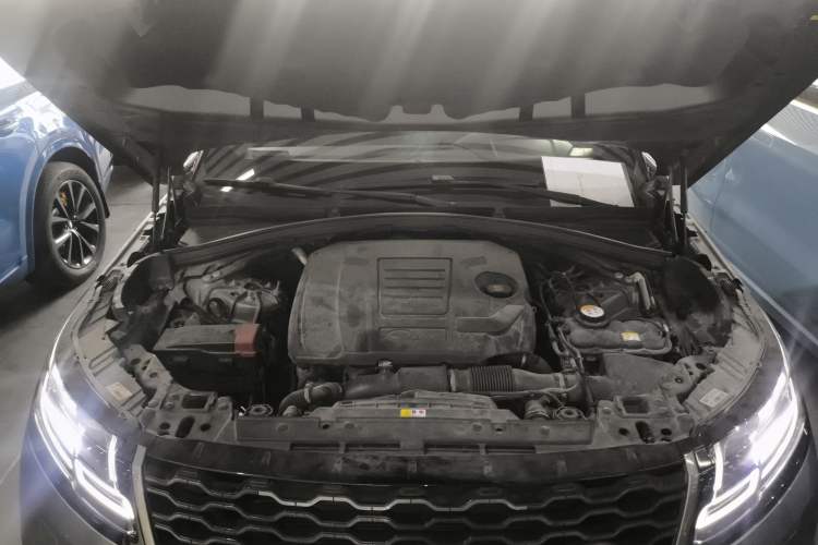 Used Land Rover Range Velar 2020 P250 R-DYNAMIC S Engine Bay
