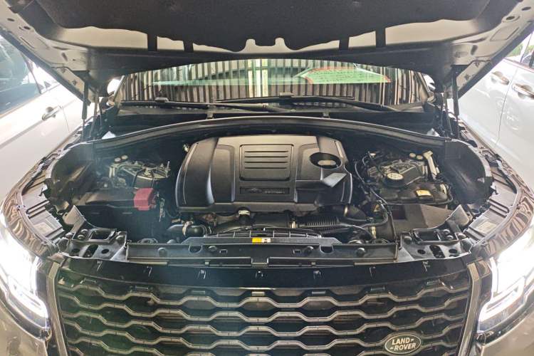 Used Land Rover Range Velar 2020 P250 R-DYNAMIC S Engine Bay