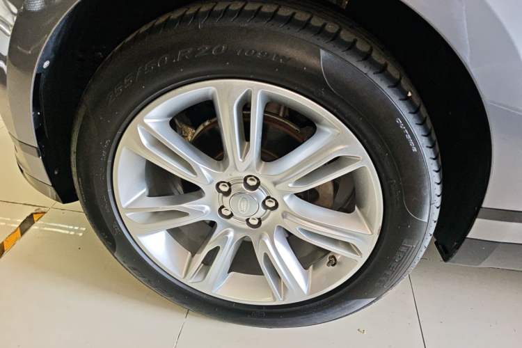 Used Land Rover Range Velar 2020 P250 R-DYNAMIC S Exterior 4