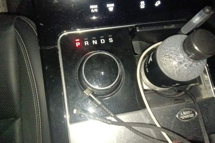 Used Land Rover Range Velar 2020 P340 R-DYNAMIC S Gear Lever