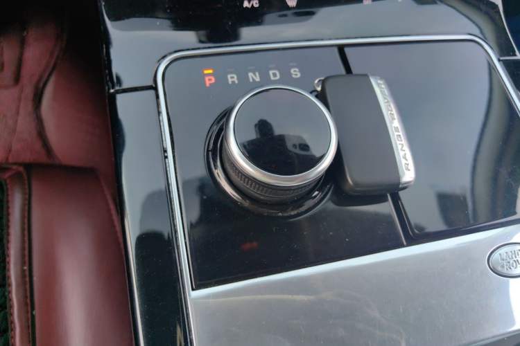 Used Land Rover Range Velar 2020 P250 Gear Lever