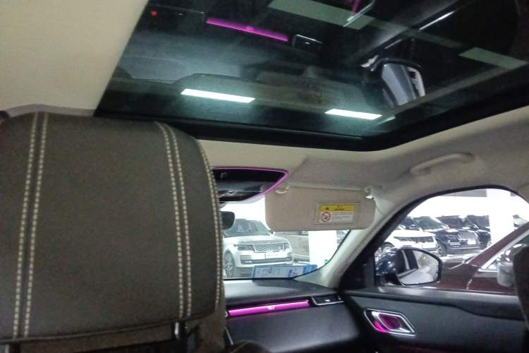 Used Land Rover Range Velar 2020 P250 Headliner
