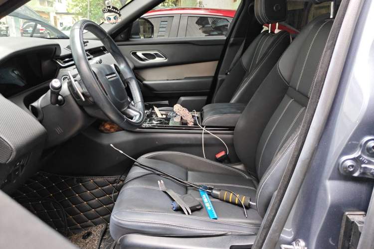 Used Land Rover Range Velar 2020 P250 R-DYNAMIC S Left Front Seat