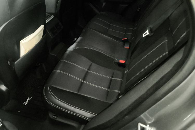 Used Land Rover Range Velar 2020 P250 R-DYNAMIC S Left Rear Seat