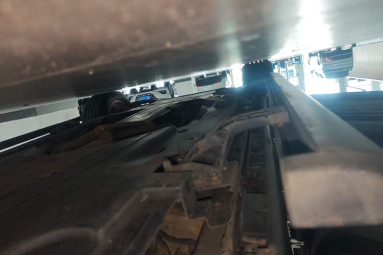 Used Land Rover Range Velar 2020 P250 Left Side Sill