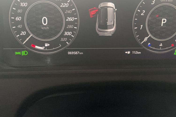 Used Land Rover Range Velar 2020 P340 R-DYNAMIC S Odometer Close Up