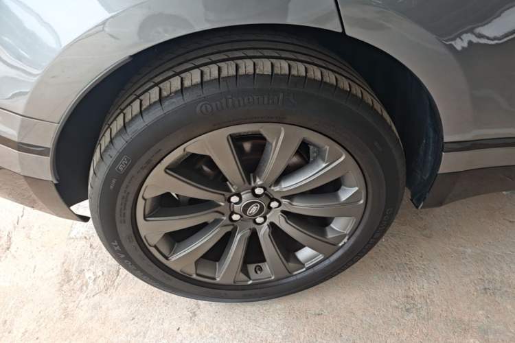 Used Land Rover Range Velar 2020 P340 R-DYNAMIC S Right Rear Wheel Hub