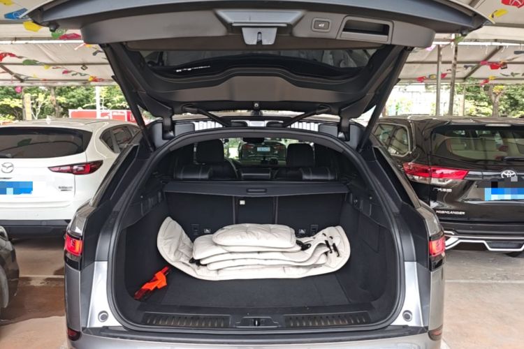 Used Land Rover Range Velar 2020 P340 R-DYNAMIC S Trunk