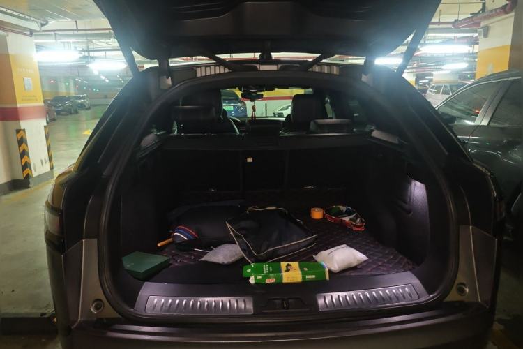 Used Land Rover Range Velar 2020 P340 R-DYNAMIC S Trunk