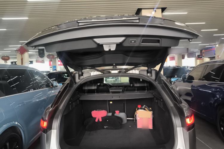 Used Land Rover Range Velar 2020 P250 R-DYNAMIC S Trunk