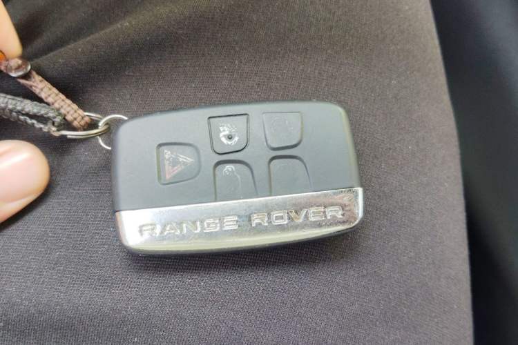 Used Land Rover Range Velar 2020 P340 R-DYNAMIC S Vehicle Key