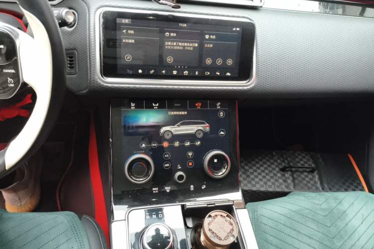Used Land Rover Range Velar 2020 P250 Audio And AC Panel