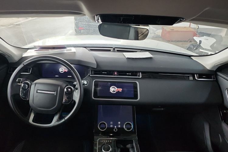 Used Land Rover Range Velar 2020 P250 Center Console