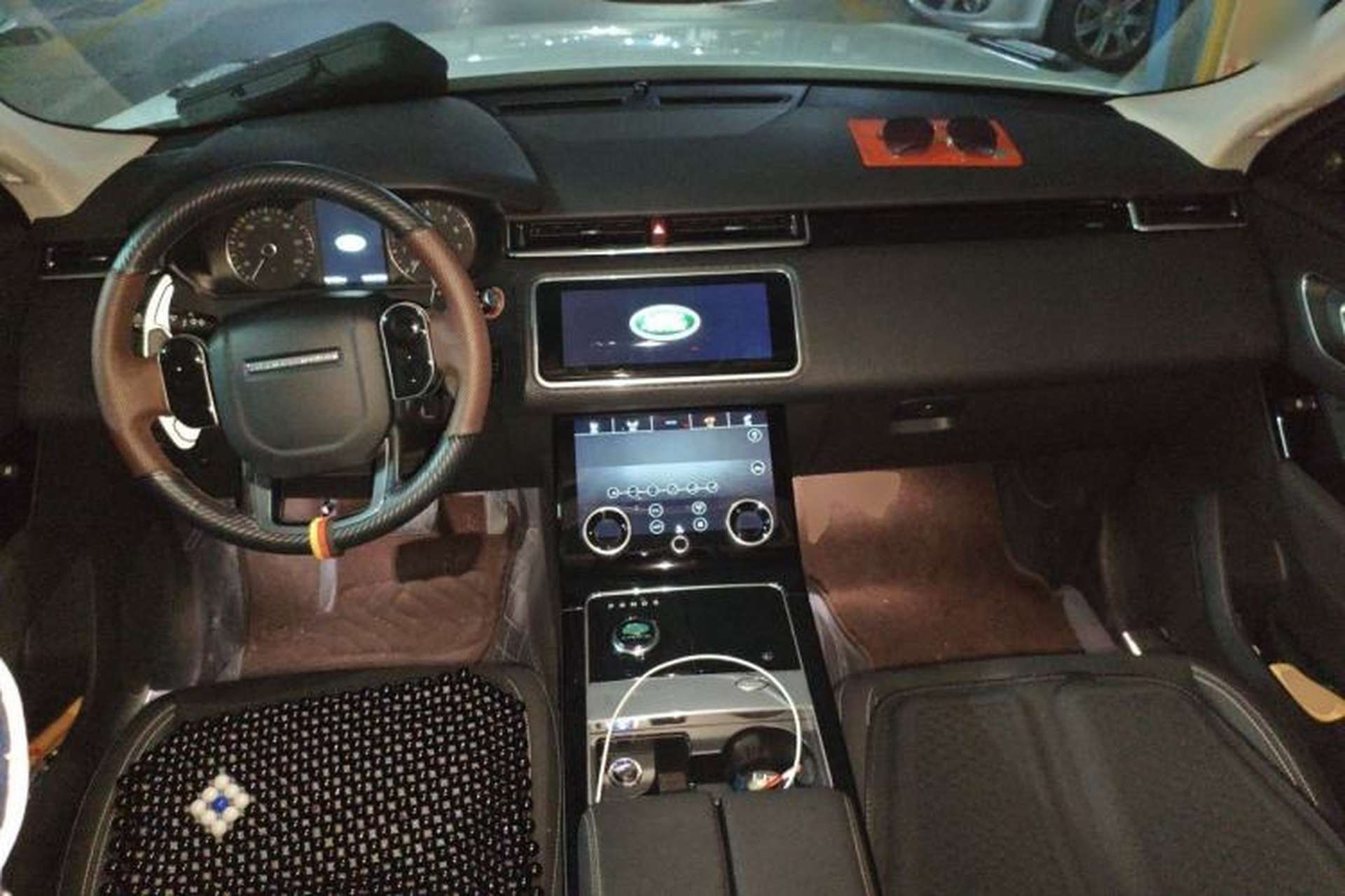Used Land Rover Range Velar 2020 P250 Center Console