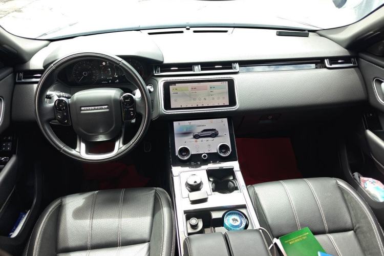 Used Land Rover Range Velar 2020 P250 R-DYNAMIC S Center Console