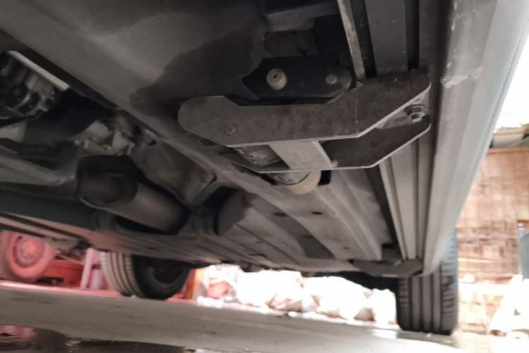Used Land Rover Range Velar 2020 P250 Chassis Front Left