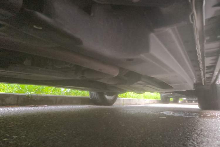 Used Land Rover Range Velar 2020 P340 R-DYNAMIC S Chassis Front Left