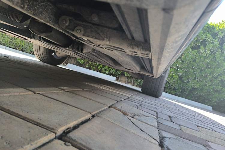 Used Land Rover Range Velar 2020 P250 R-DYNAMIC S Chassis Front Left