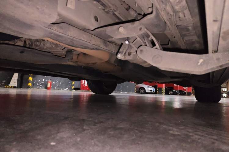 Used Land Rover Range Velar 2020 P340 R-DYNAMIC S Chassis Front Left