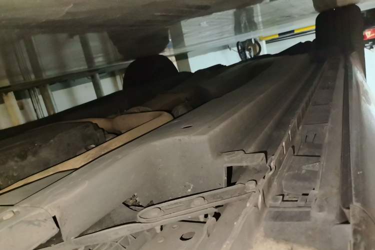 Used Land Rover Range Velar 2020 P340 R-DYNAMIC S Chassis Front Right