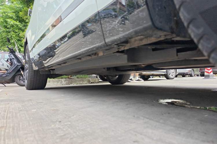 Used Land Rover Range Velar 2020 P250 R-DYNAMIC S Chassis Front Right