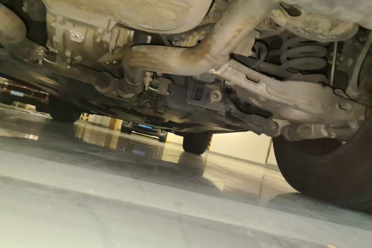 Used Land Rover Range Velar 2020 P340 R-DYNAMIC S Chassis Rear