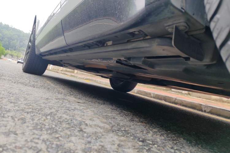 Used Land Rover Range Velar 2020 P340 R-DYNAMIC S Chassis Rear Left