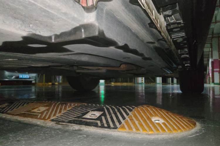 Used Land Rover Range Velar 2020 P250 Chassis Rear Right