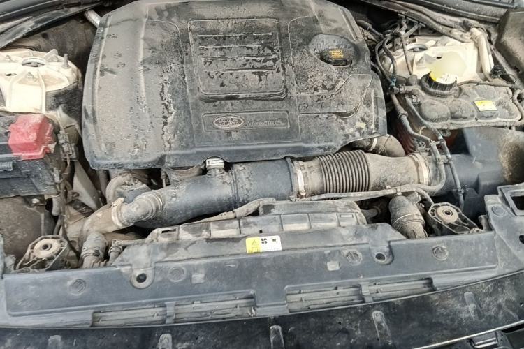 Used Land Rover Range Velar 2020 P250 R-DYNAMIC S Engine Bay