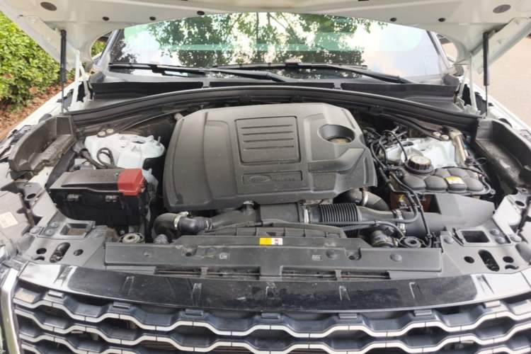 Used Land Rover Range Velar 2020 P250 Engine Bay