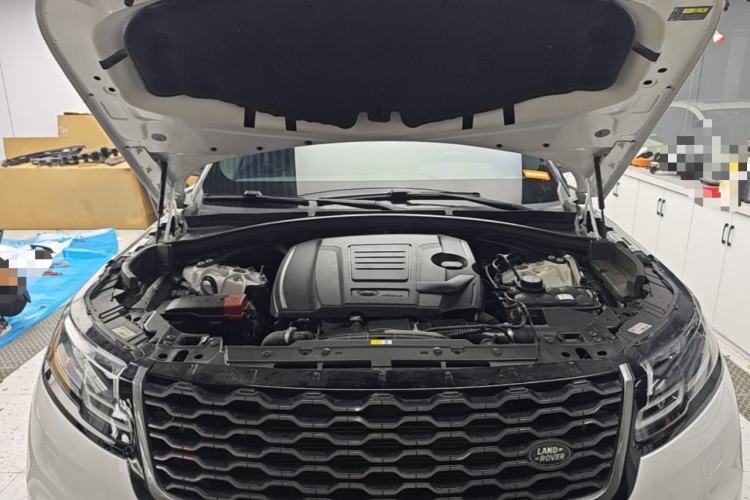 Used Land Rover Range Velar 2020 P250 R-DYNAMIC S Engine Bay