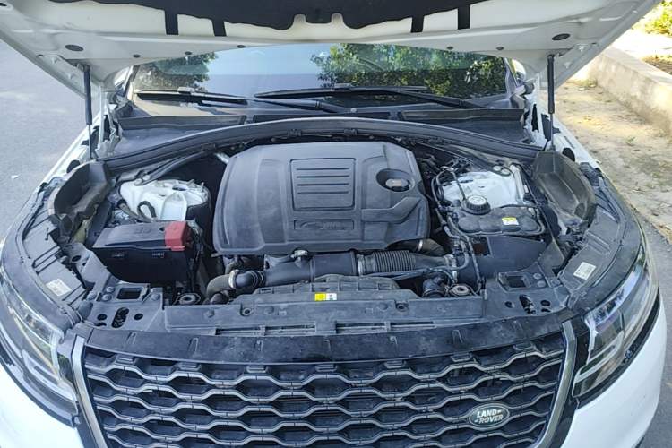 Used Land Rover Range Velar 2020 P250 R-DYNAMIC S Engine Bay