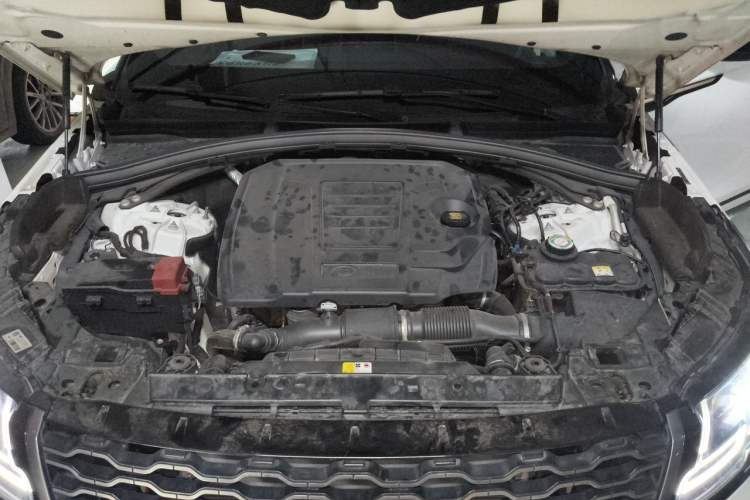 Used Land Rover Range Velar 2020 P250 R-DYNAMIC S Engine Bay