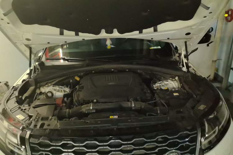 Used Land Rover Range Velar 2020 P340 R-DYNAMIC S Engine Bay