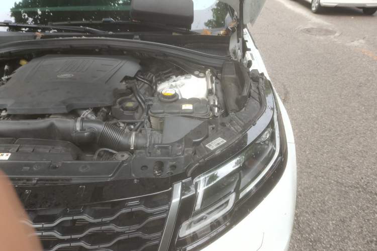 Used Land Rover Range Velar 2020 P340 R-DYNAMIC S Engine Bay Left