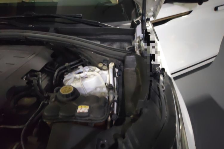 Used Land Rover Range Velar 2020 P340 R-DYNAMIC S Engine Bay Left