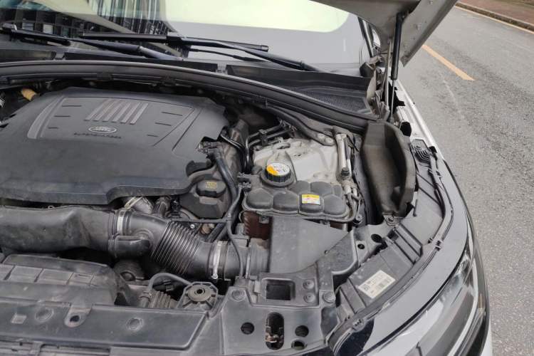 Used Land Rover Range Velar 2020 P340 R-DYNAMIC S Engine Bay Left