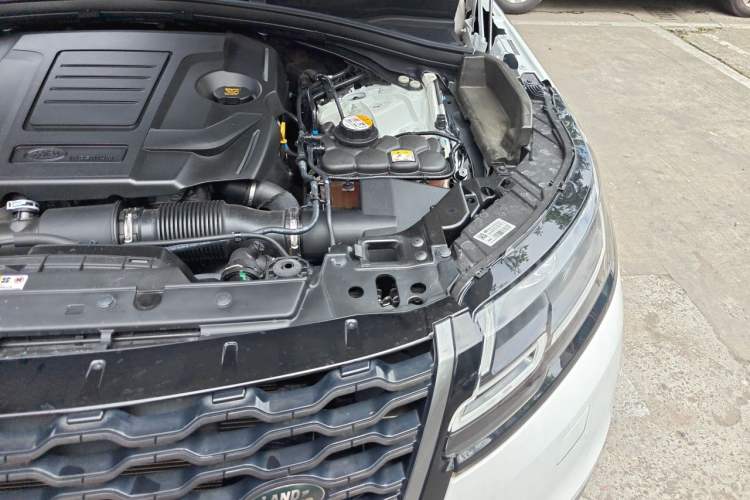 Used Land Rover Range Velar 2020 P250 R-DYNAMIC S Engine Bay Left