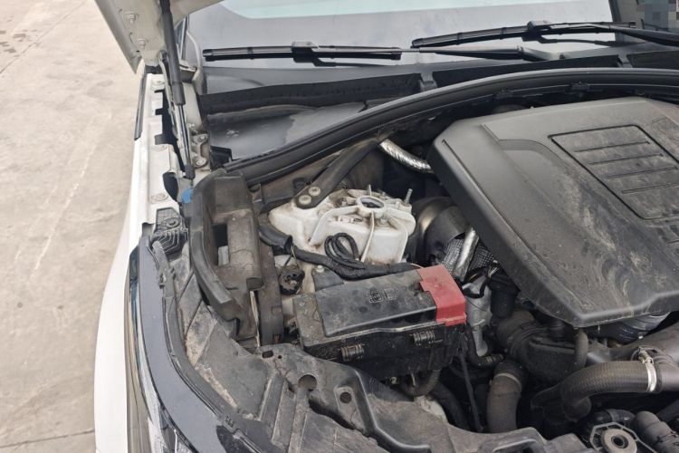 Used Land Rover Range Velar 2020 P250 R-DYNAMIC S Engine Bay Right