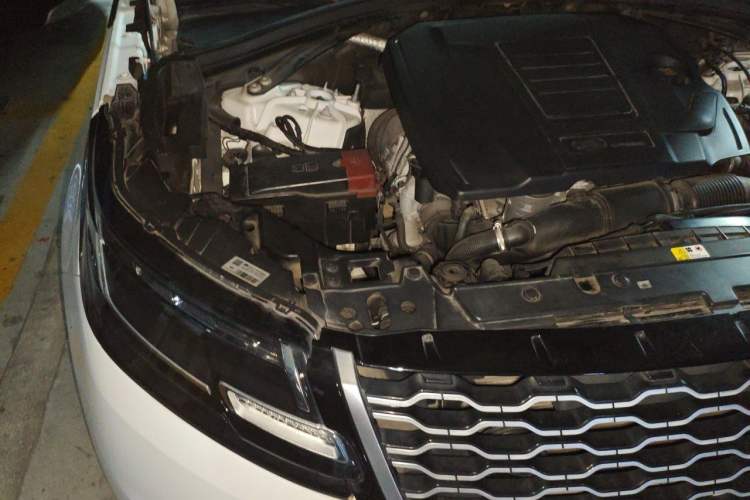 Used Land Rover Range Velar 2020 P250 Engine Bay Right