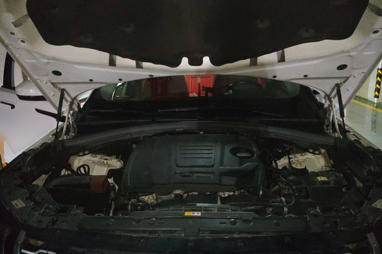 Used Land Rover Range Velar 2020 P250 Engine Bay