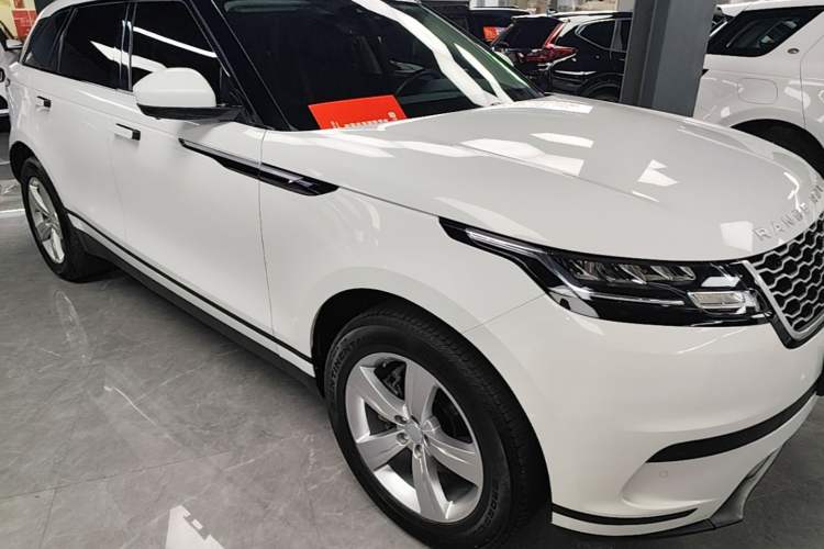 Used Land Rover Range Velar 2020 P250 Front Right 45 Deg