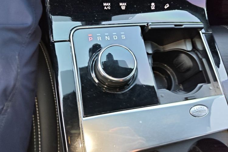 Used Land Rover Range Velar 2020 P250 R-DYNAMIC S Gear Lever